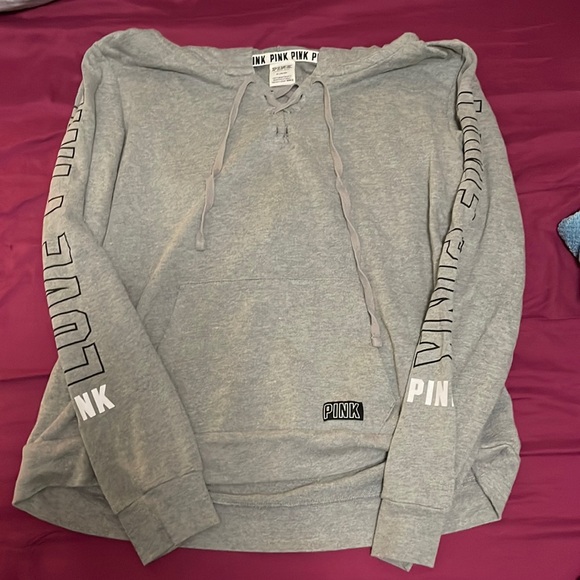 Victoria’s Secret - Picture 1 of 2